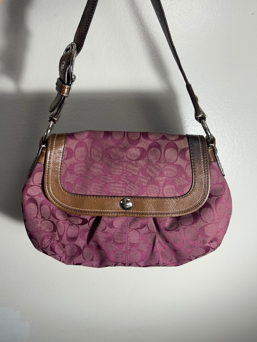 Vintage Coach Signature Jacquard Flap Shoulder Bag Plum F13739
